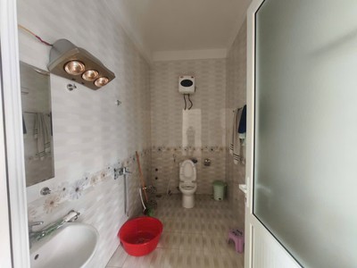 Bán nhà 3 tầng 90m2 độc lập tại Trà Khê, Anh Dũng, Dương Kinh, căn góc 1