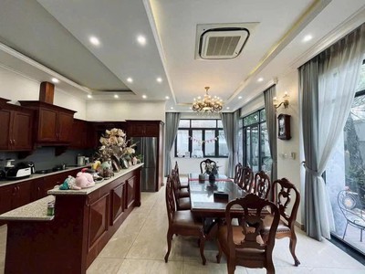 Biệt thự mặt tiền trương đình hội 24x40, 960m2, giảm mạnh 7 tỷ 1