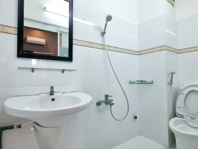 Chỉ 6 triệu - phòng đẹp gần công viên lê thị riêng , q3, hcm 3