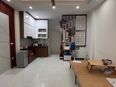 Nhà 5 tầng mới đẹp phố Đại La 32m2  SD 40m2  gần phố về ở ngay, hơn 7 tỷ 0
