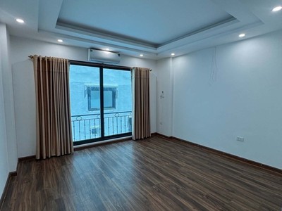 Nhà 5 tầng mới đẹp phố Đại La 32m2  SD 40m2  gần phố về ở ngay, hơn 7 tỷ 2
