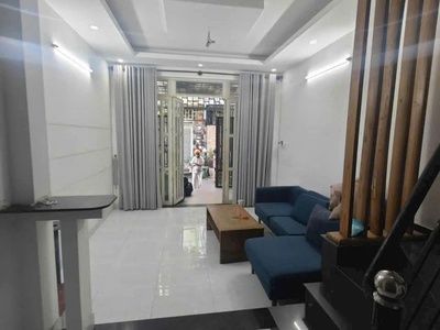 Cho Thuê Nhà đường số 16,P. Linh Đông, DT 60m2 - 3 tầng, 2PN 2WC, hẻm xe hơi - 12tr/tháng. 0
