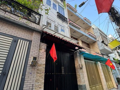 Bán Nhà Đường Ngô Quyền Quận 10.KC:5 Tầng.Giá 6,9 tỷ 0