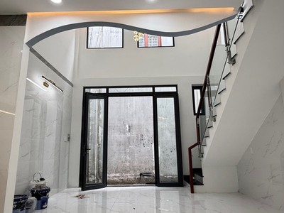 2 bước ra xe hơi - Giáp quận 11 4