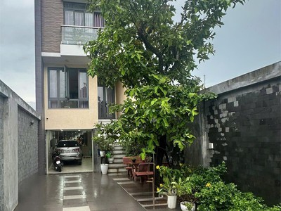 Xuân thới đông hóc môn trục nhưa 8m, 3tầng, 160m2, nhinht 6t 1