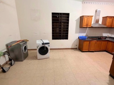 Cho thuê Biệt thự Pháp cổ DT 300m  sau Gigamall   4PN 4WC, sân vườn, gara ô tô   32tr/tháng TL 10