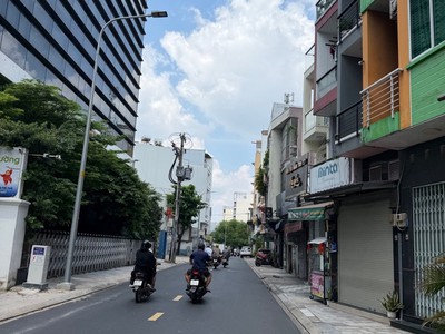 Ngay ETOWN Cộng Hoà, 2 mặt thoáng, 40m2 - 2 tấm, sát MT 5 tỏi. 1