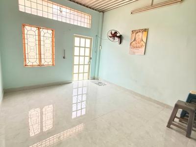 Ngay ETOWN Cộng Hoà, 2 mặt thoáng, 40m2 - 2 tấm, sát MT 5 tỏi. 2