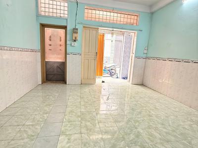 Ngay ETOWN Cộng Hoà, 2 mặt thoáng, 40m2 - 2 tấm, sát MT 5 tỏi. 3