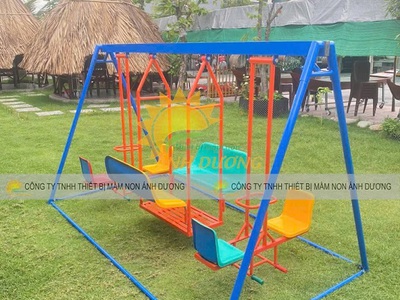 Xích đu 3 dạng mầm non 8 chỗ ngồi 4