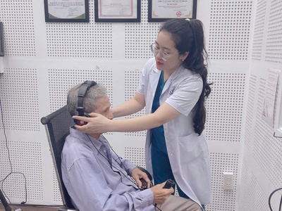 Máy trợ thính - Kết nối người nghe kém với gia đình 1