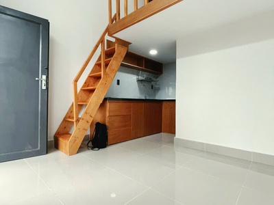 Phòng full nội thất có ban công thoáng mát - tại tp. thủ đức 1