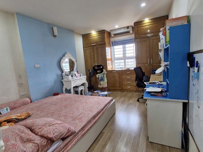 Bán chung cư 2 Ngủ Thạch Bàn Long Biên 75m, nội thất xịn, hơn 4 tỷ. 0
