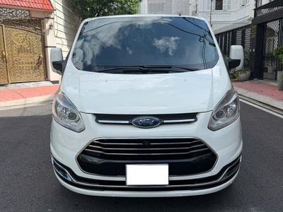 Ford Tourneo Titanium 2021   Gia Đình Rộng Rãi, Đẳng Cấp 0
