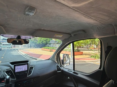 Ford Tourneo Titanium 2021   Gia Đình Rộng Rãi, Đẳng Cấp 5