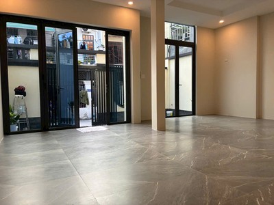 Bán nhà mới 100 trung tâm thảo điền thiết kế hiện đại vào ở ngay 1