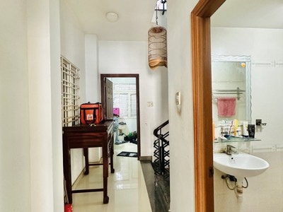 Nhà đẹp 59m2 4 tầng đúc kiên cố cách 1 căn ra mặt tiền Gò Dầu Tân Phú chỉ 8.7 tỷ 7