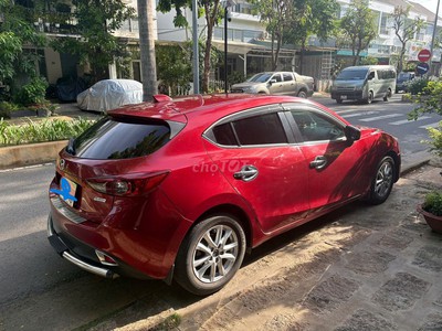 Mazda 3 1.5 AT sản xuất 2016, màu đỏ, odo 48.500 km. 1
