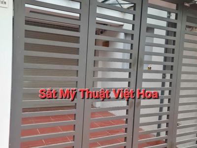 Cổng inox phun sơn tĩnh điện cao cấp, đẹp, bền 1