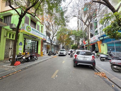 Bán nhà phố Nguyên Thị Thập Thanh Xuân - khu Vip đáng sống. 1