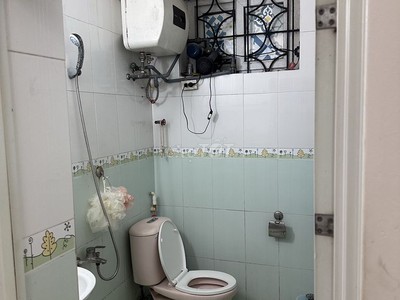 Chính chủ cho thuê căn hộ tầng 5 45m , Tập thể Trung Tự, đã cải tạo mới 7