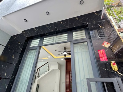 Nhà 2 tầng vị trí đẹp, hẻm thông 2mt hẻm hưng phú p8q8 cũ  p. chánh hưng . giá 4,98 tỷ tl 0