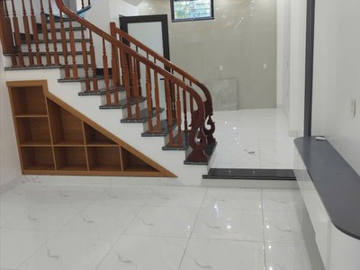 nhà 3 tầng độc lập sát bùi viện giá 2,45 tỷ 0