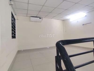 Cho thuê mặt bằng mặt tiền đường 2-9, có sẵn điều hoà , phòng Wc tại Quận Hải Châu,Đà Nẵng 3