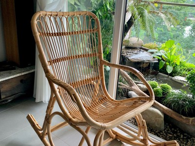 Ghế thư giãn bập bênh mây tự nhiên cho người già 5