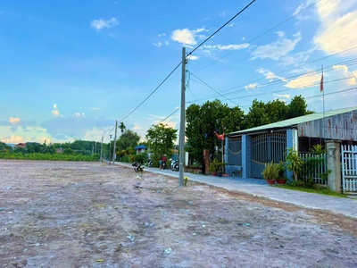 Bán đất tại Nguyễn Huệ, Minh Long, Chơn Thành, 650 triệu, 150m2 giá tốt cơ hội đầu tư hiếm 0