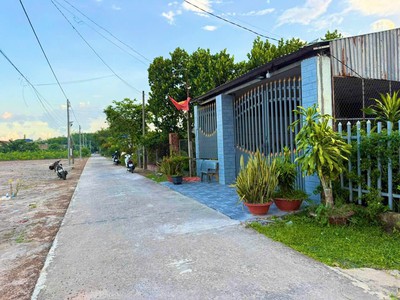 Bán đất tại Nguyễn Huệ, Minh Long, Chơn Thành, 650 triệu, 150m2 giá tốt cơ hội đầu tư hiếm 1