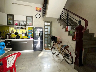 Nhà 4 tầng nở hậu l mặt tiền view bờ kè lò gốm p12q6. giá: 8.4 tỷ 0