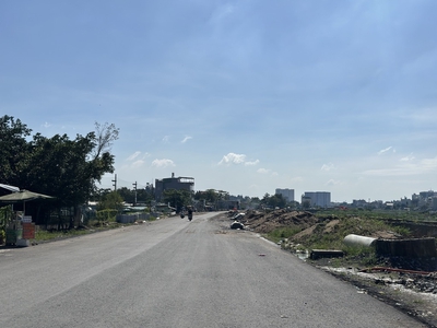 Kh036 đất vuông sát cầu bến phân, xây chdv 14 tầng giá 4.x tỷ 0