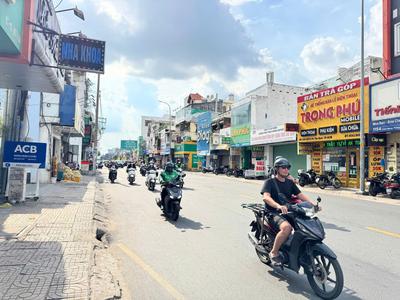 Bán nhà mặt tiền cách mạng tháng 8, gần lý thường kiệt, 4x20m, 3 tầng, 4pn, chỉ 17,9 tỷ. 1