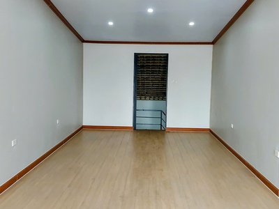 Cho thuê nhà nguyên căn 2 tầng vị trí đẹp, phù hợp ở hoặc làm văn phòng 3