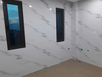 Biệt thự mini 5 tầng thang máy gần ngã tư Metro , Hồng Bàng . Ô tô để cửa chỉ nhô 6 tị 1