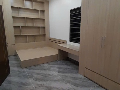 Biệt thự mini 5 tầng thang máy gần ngã tư Metro , Hồng Bàng . Ô tô để cửa chỉ nhô 6 tị 3