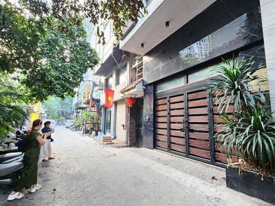 Bán 80m - 7 Tâng - 5.7m.Mặt Tiền. Đình Thôn Nam Từ Liêm 0