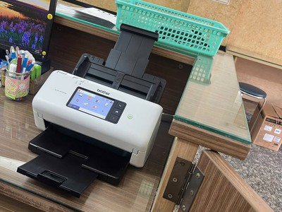 Máy scan Brother ADS-4700W 2