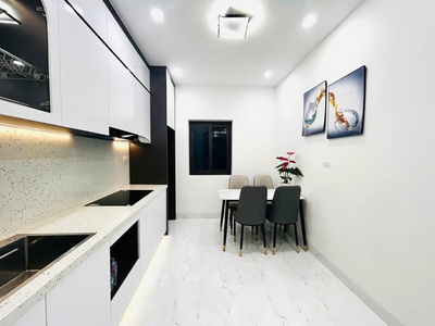 Bán nhà đẹp ngõ 109 Quan Nhân chỉ 7,2 tỷ dt: 35m2 xây 5 tầng 2
