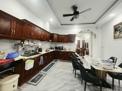 MTKD nhà mới 7 tầng , thang máy , hầm 5x 20M - Trục chính Lê Văn Quới 3