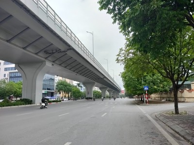 Bán nhà mặt phố cầu giấy 210m2, mt 8m, 2 mặt thoáng, vỉa hè đá bóng, kinh doanh 160 tỷ 0