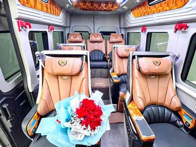 Thuê xe hoa cưới limousine Lựa chọn sang trọng cho ngày trọng đại 0