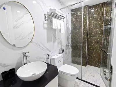 Cho thuê căn hộ studio cao cấp gần hồ tây   full nội thất 4