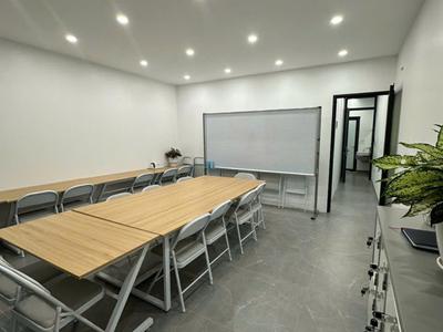 Cho thuê 1-2 tầng làm văn phòng - hồ tùng mậu - đầy đủ bàn ghế nội thất - có chỗ để ô tô 2