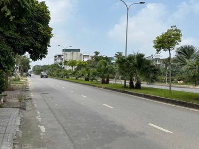 Bán đất mặt đường đôi Phạm Văn Đồng, ph Tứ Minh, TP HD, 52.89m2, mt 4.5m, KD buôn bán, 3.5x tỷ 0