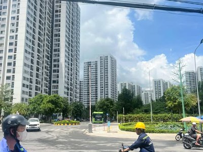 Rẻ nhất khu chợ long bình q9 giá chỉ hơn 3tỷ rẻ hơn chung cư cả tỷ đồng 1