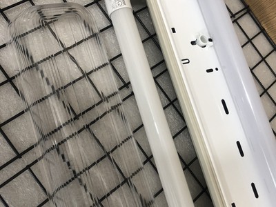 Máng Đèn LED Chống Thấm Đôi   Thách Thức Mọi Thời Tiết Và Độ Ẩm 1