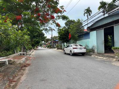 Bán đất mặt đường Cát Vũ - Tràng Cát dt 73,6m2 đường nhựa 9m chỉ 3 Tỷ164tr đối diện khu TĐC. 0