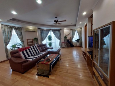 Cho thuê chung cư Hacisco 107 Nguyễn Chí Thanh. 115m, 3 phòng ngủ, đủ đồ 0